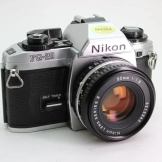 Nikon FG-20 Cámara Analógica 35 mm Vintage
